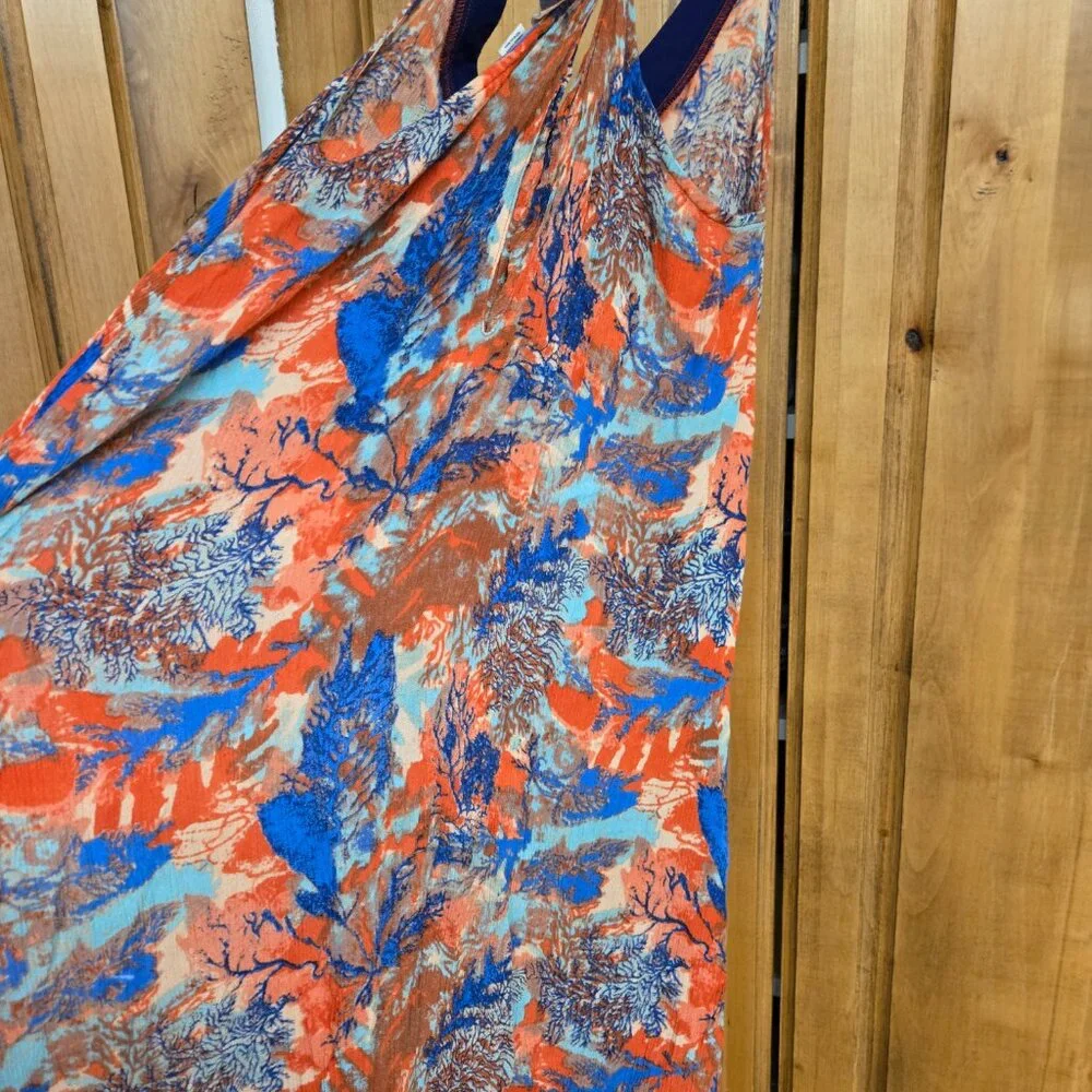 Roxy dress with... pockets! Slit in back by neck (not damaged). - Picture 6 of 7